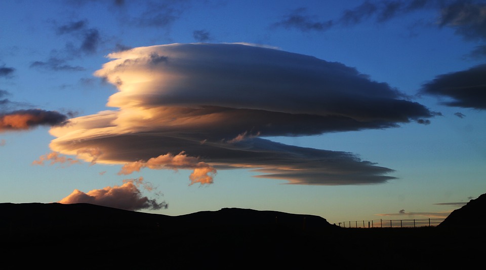 Altocumulus lenticularis
